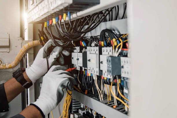 Professional Electrician in Miami Lakes, FL